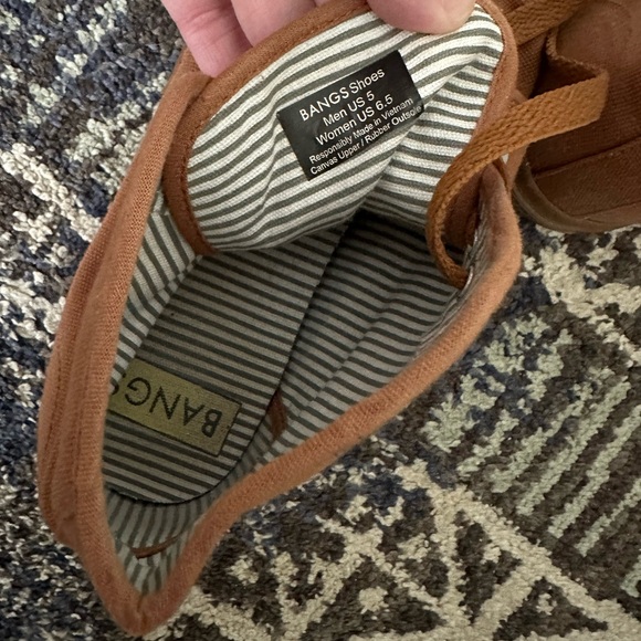 Bangs high top sneakers - Picture 3 of 5